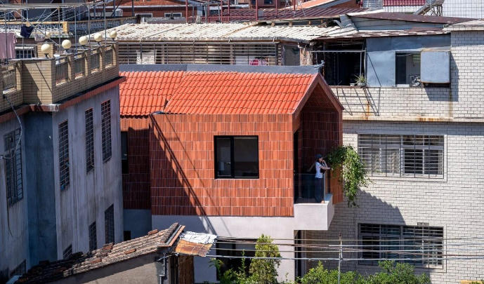 【昕升泰老钢窗】赋能老城改造，顾忆老师打...